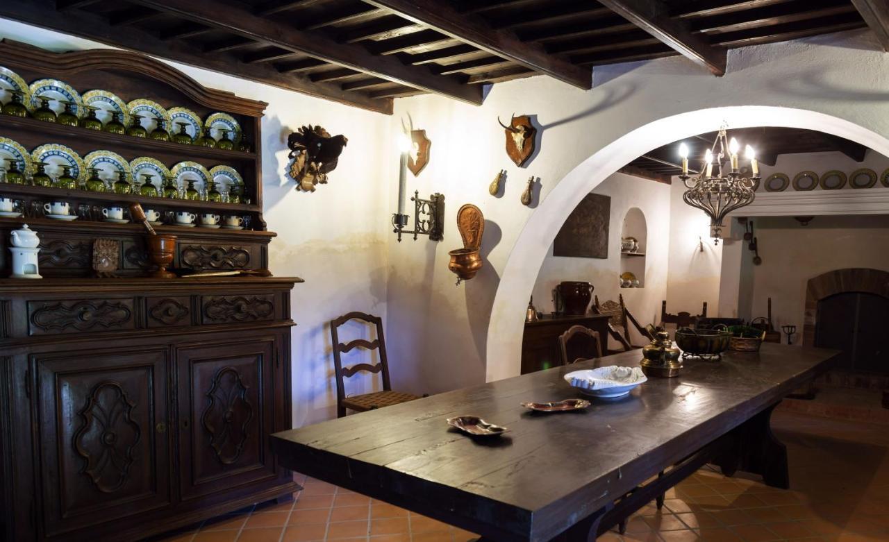 לינה וארוחת בוקר Corneliano d'Alba Palazzo Sismonda מראה חיצוני תמונה